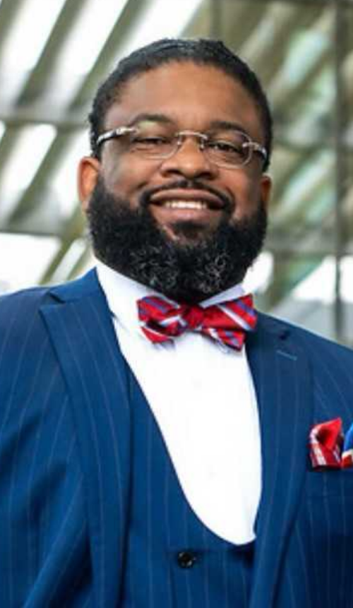 Larry Taylor, Jr. Larry Taylor, Jr.